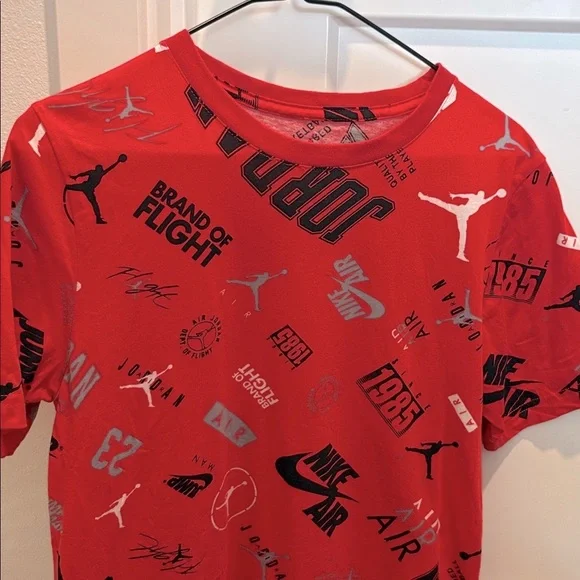 Lot of 2x [Jordan] & [adidas] Short-Sleeved Graphic T-Shirts Youth Sz Large/XL - Picture 6 of 14